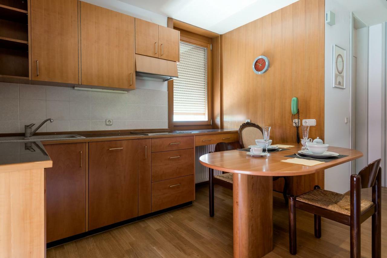 Rozna Dolina Apartment Ljubljana Buitenkant foto